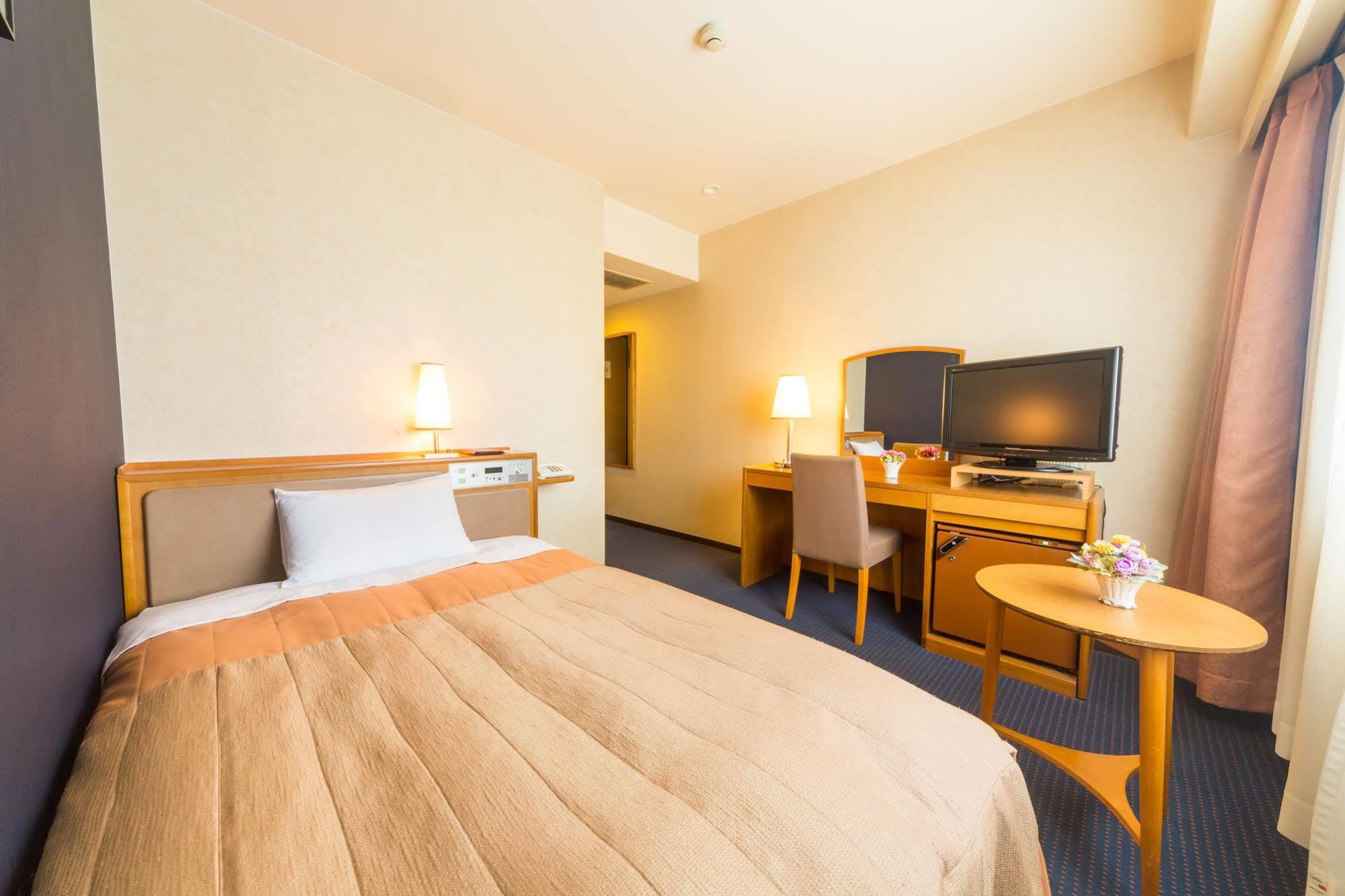 The Crown Palais New Hankyu Kochi Экстерьер фото