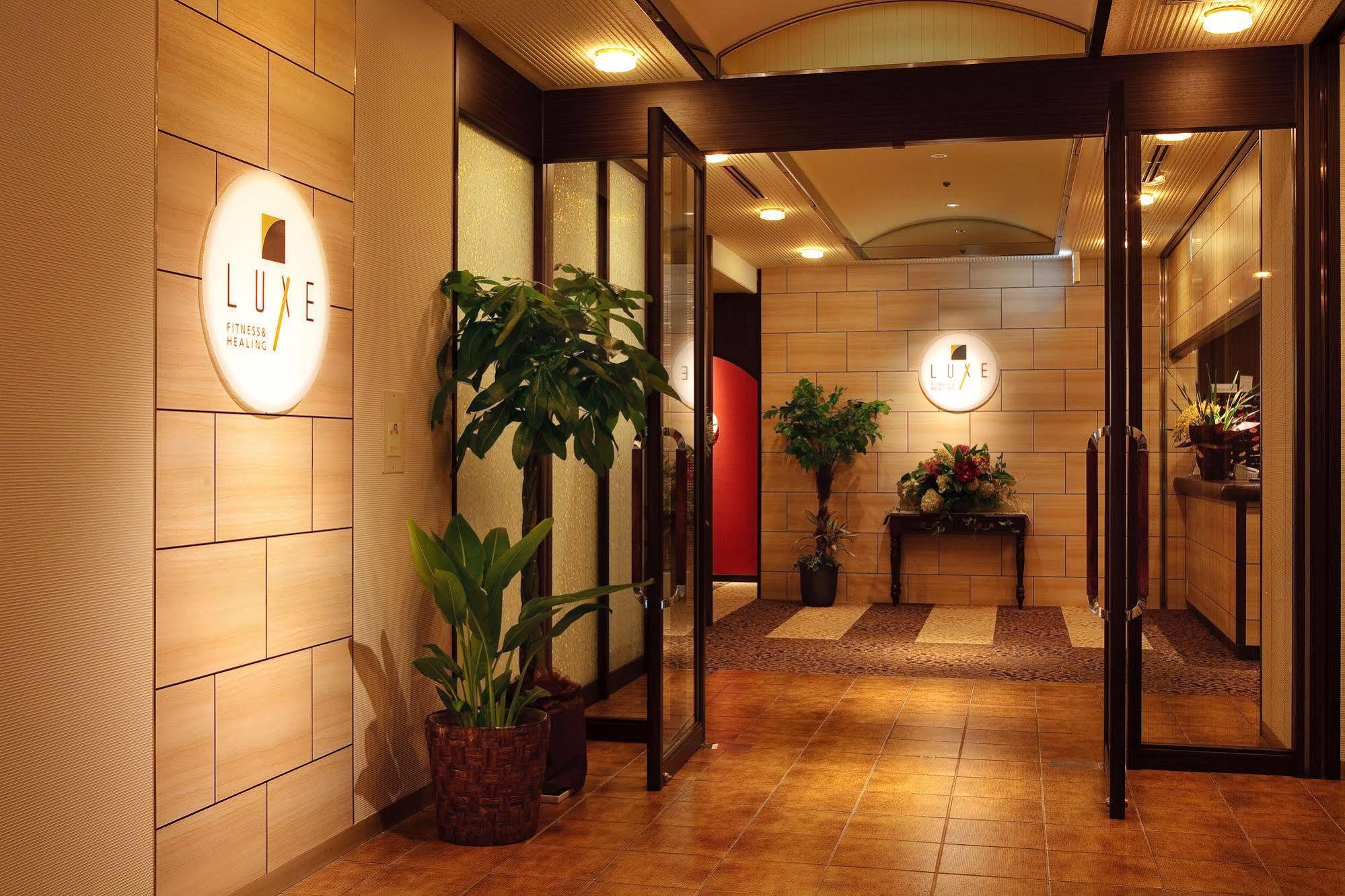 The Crown Palais New Hankyu Kochi Экстерьер фото
